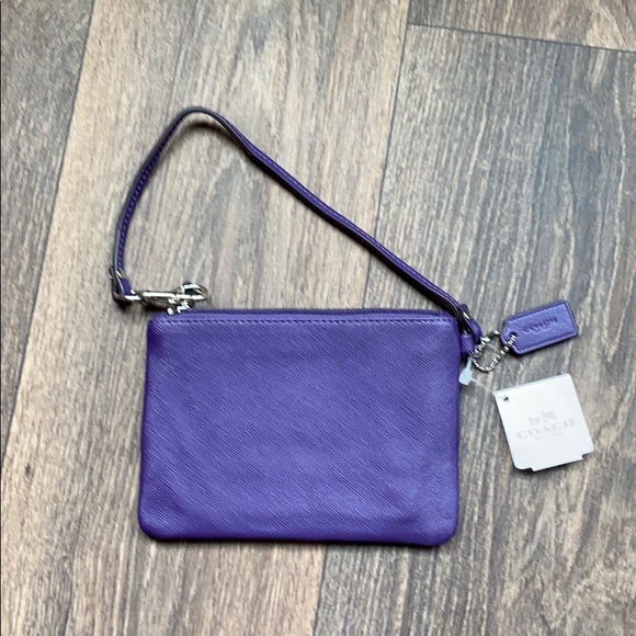 Coach coin purse - Picture 2 of 2